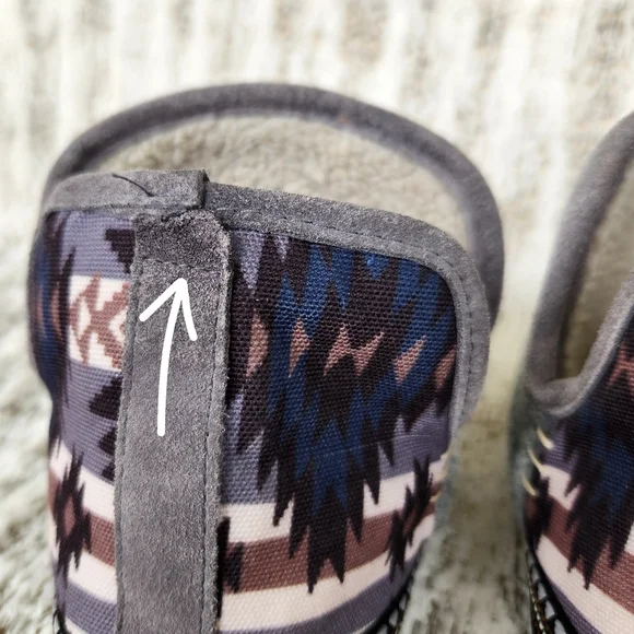 Ariat "Bootie Slipper" Grey Southwestern Aztec Pattern | Women's Size 6.5 - 7 - Picture 5 of 12